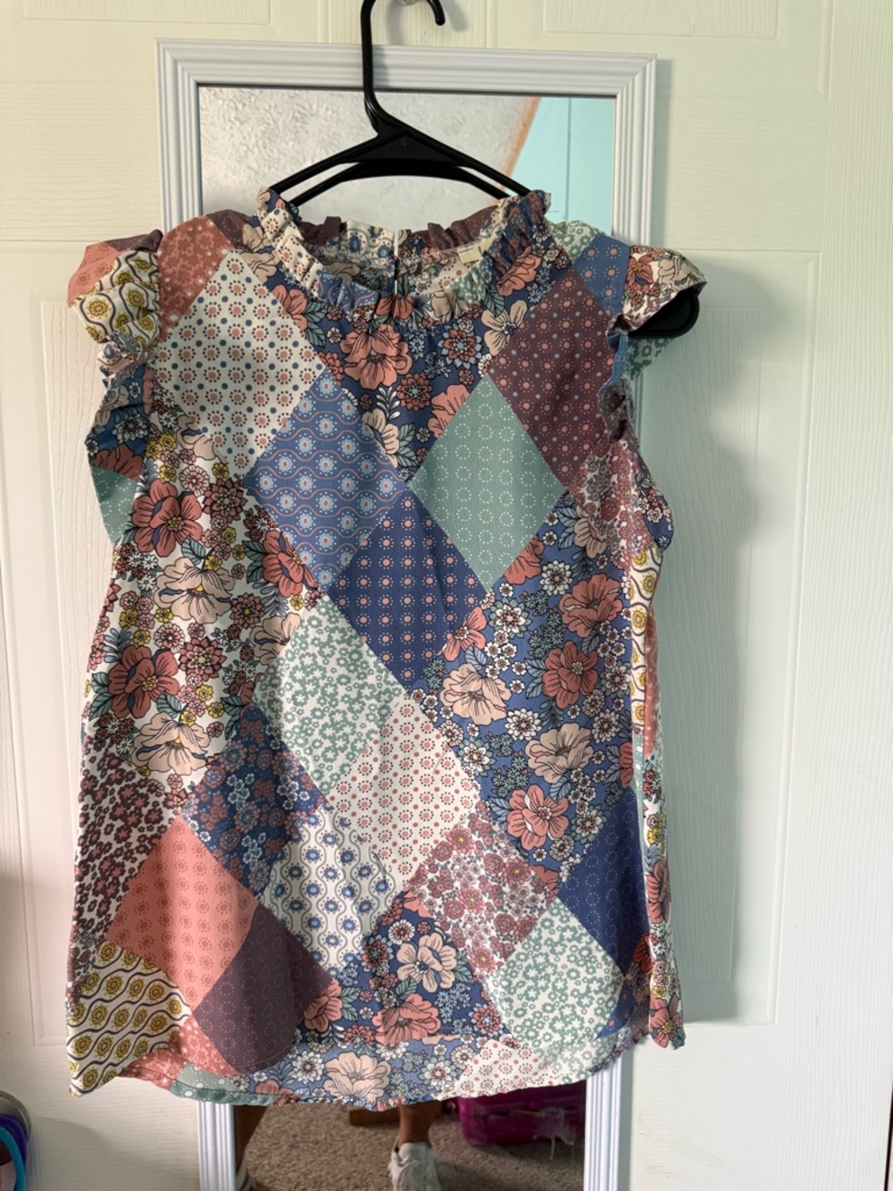 Sleeveless Patchwork Floral Ruffle Neck Blouse - Multicolor